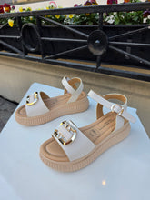 Translation missing: lv.sections.featured_product.gallery_thumbnail_alt
