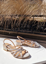 Translation missing: lv.sections.featured_product.gallery_thumbnail_alt
