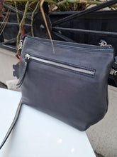 Translation missing: lv.sections.featured_product.gallery_thumbnail_alt

