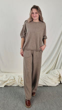 Translation missing: lv.sections.featured_product.gallery_thumbnail_alt
