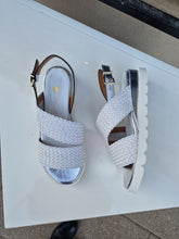 Translation missing: lv.sections.featured_product.gallery_thumbnail_alt
