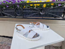 Translation missing: lv.sections.featured_product.gallery_thumbnail_alt
