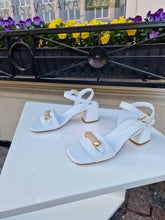 Translation missing: lv.sections.featured_product.gallery_thumbnail_alt
