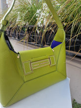 Translation missing: lv.sections.featured_product.gallery_thumbnail_alt

