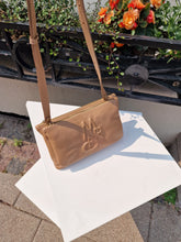 Translation missing: lv.sections.featured_product.gallery_thumbnail_alt
