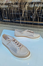 Translation missing: lv.sections.featured_product.gallery_thumbnail_alt
