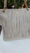 Translation missing: lv.sections.featured_product.gallery_thumbnail_alt
