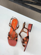 Translation missing: lv.sections.featured_product.gallery_thumbnail_alt
