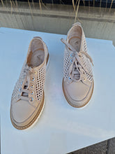 Translation missing: lv.sections.featured_product.gallery_thumbnail_alt
