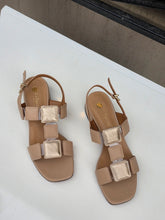Translation missing: lv.sections.featured_product.gallery_thumbnail_alt
