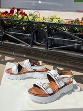 Translation missing: lv.sections.featured_product.gallery_thumbnail_alt
