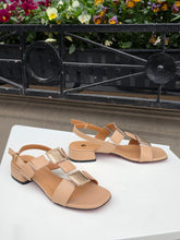 Translation missing: lv.sections.featured_product.gallery_thumbnail_alt
