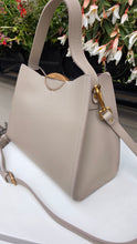 Translation missing: lv.sections.featured_product.gallery_thumbnail_alt
