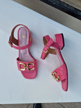 Translation missing: lv.sections.featured_product.gallery_thumbnail_alt
