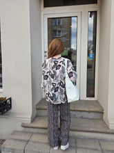 Translation missing: lv.sections.featured_product.gallery_thumbnail_alt
