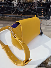 Translation missing: lv.sections.featured_product.gallery_thumbnail_alt
