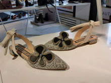 Translation missing: lv.sections.featured_product.gallery_thumbnail_alt
