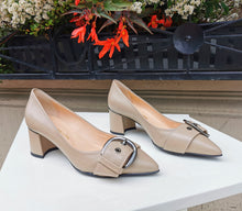 Translation missing: lv.sections.featured_product.gallery_thumbnail_alt
