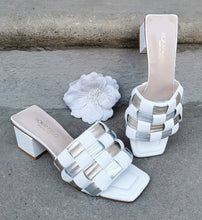 Translation missing: lv.sections.featured_product.gallery_thumbnail_alt
