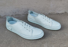 Translation missing: lv.sections.featured_product.gallery_thumbnail_alt
