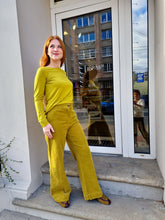 Translation missing: lv.sections.featured_product.gallery_thumbnail_alt
