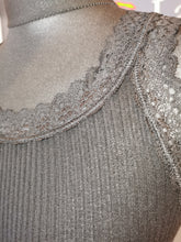 Translation missing: lv.sections.featured_product.gallery_thumbnail_alt
