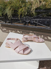 Translation missing: lv.sections.featured_product.gallery_thumbnail_alt
