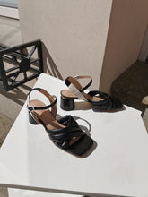Translation missing: lv.sections.featured_product.gallery_thumbnail_alt
