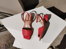Translation missing: lv.sections.featured_product.gallery_thumbnail_alt
