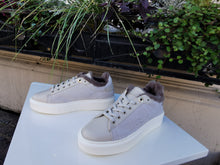 Translation missing: lv.sections.featured_product.gallery_thumbnail_alt
