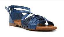 Translation missing: lv.sections.featured_product.gallery_thumbnail_alt
