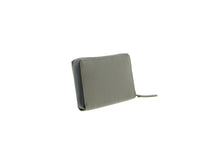 Translation missing: lv.sections.featured_product.gallery_thumbnail_alt
