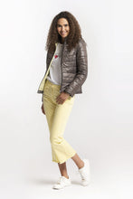 Translation missing: lv.sections.featured_product.gallery_thumbnail_alt
